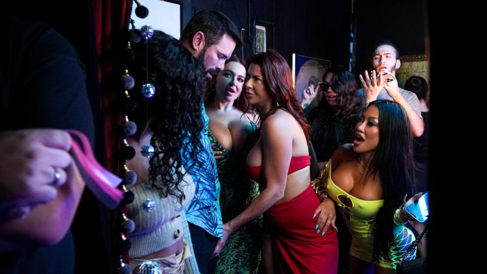 Milfs Take Miami – Part 3 – [BrazzersExxtra] Natasha Nice, Alexis Fawx, CJ Miles