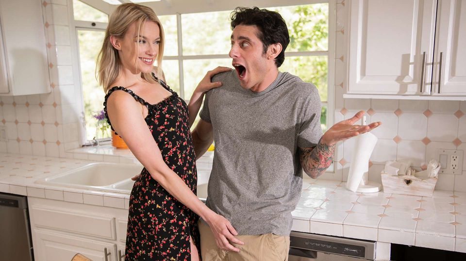 Blonde Widow Wants Her Stepson’s Cock – [MommyBlowsBest] Lindsey Lakes