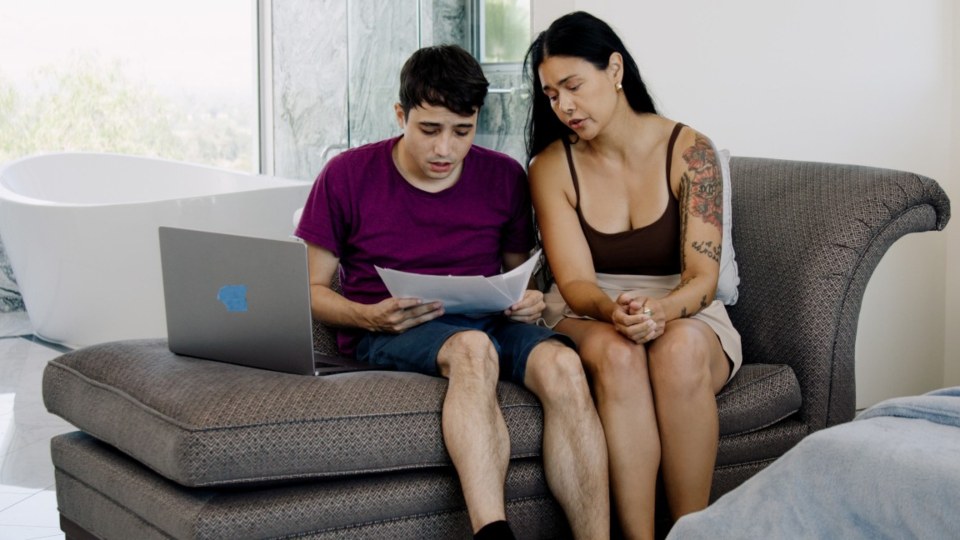 Free Use Families 2 – Scene 2 – Keep It In the Family – [RealityJunkies] Dana Vespoli 